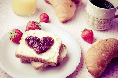 Романтический завтрак в День Святого Валентина
