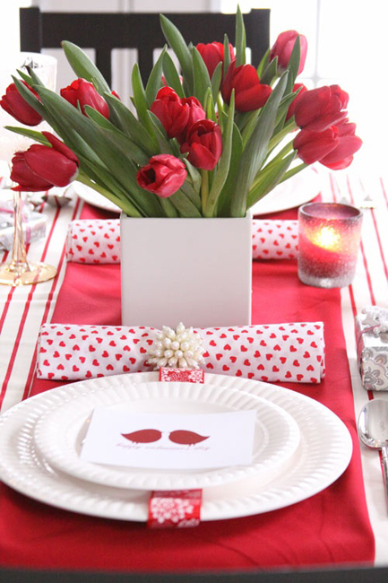 Как украсить стол на День Святого Валентина
