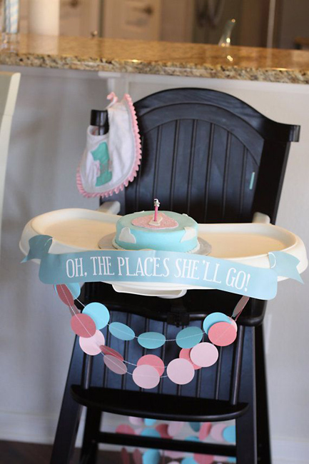 Как украсить детский стульчик на Первый День рождения